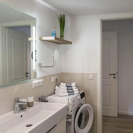 Sandbank Apartment *